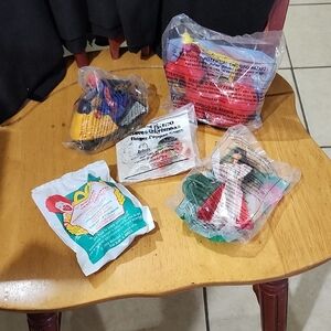 VINTAGE KIDS MEAL TOY BUNDLE 2